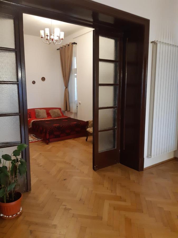 Apartament Piata Sfatului บราชอฟ ภายนอก รูปภาพ
